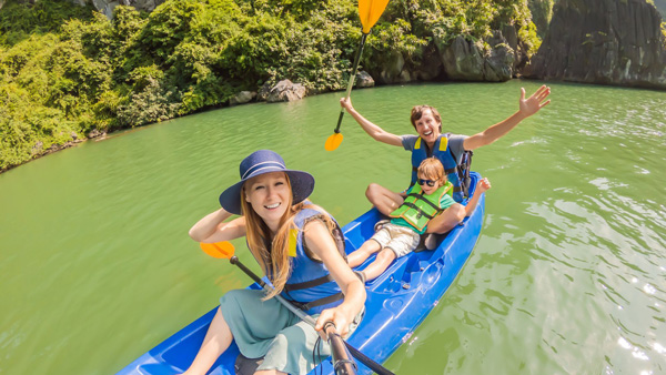 Kayak Vịnh Hạ Long